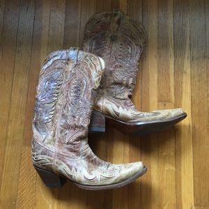 Like new corral boots
